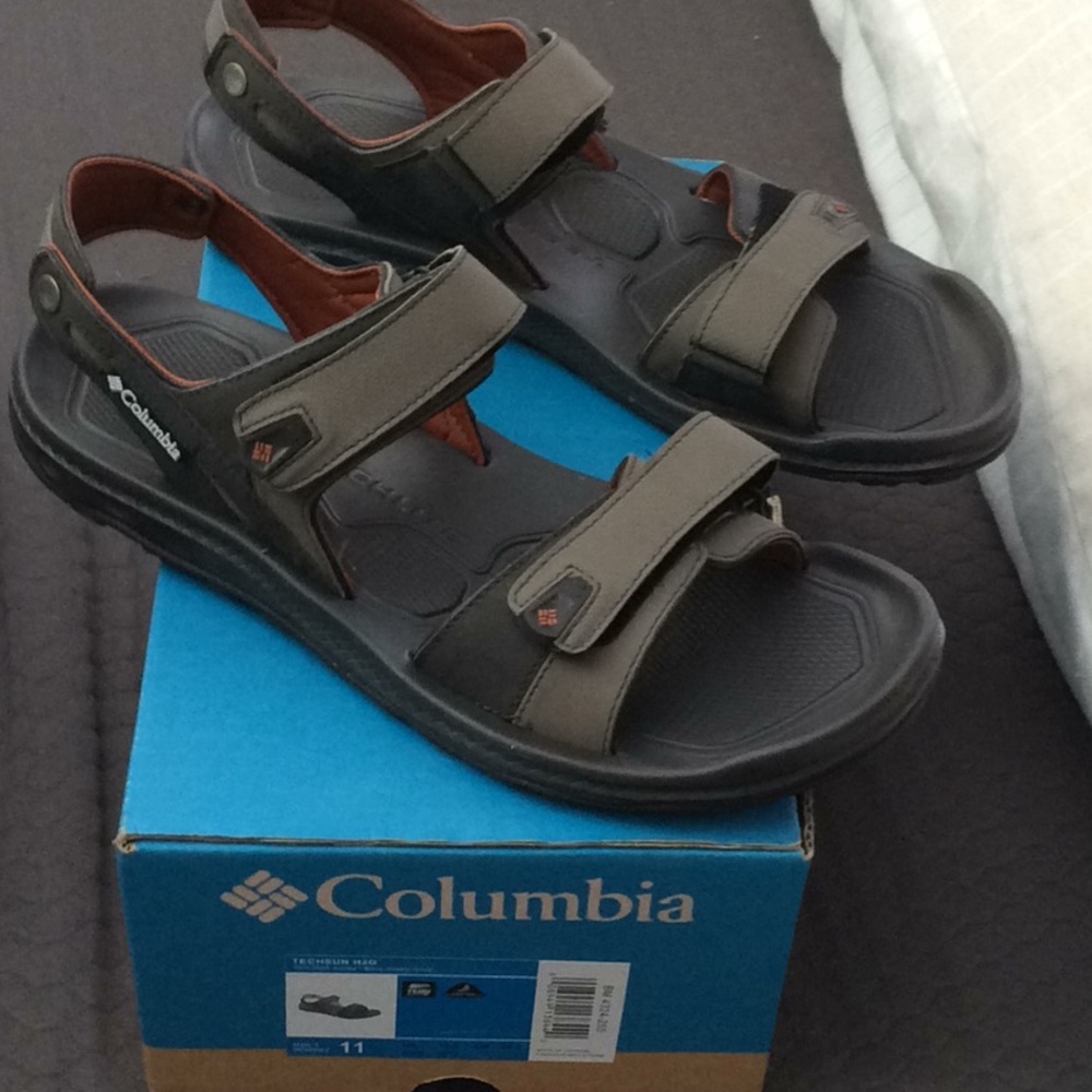 Men’s Columbia Sandals. Size 11